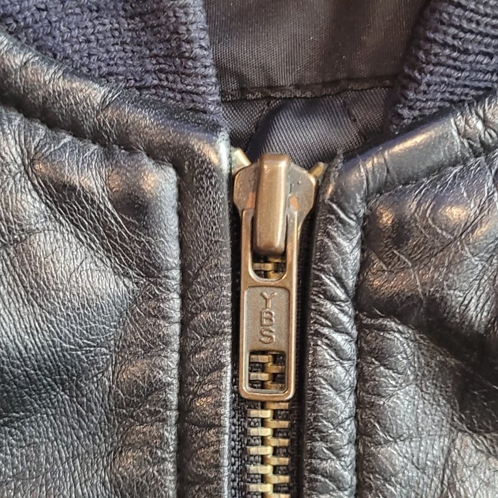 Vintage Men's 'Weekends' Black Genuine Leather Bomber Jacket - Picture 7 of 13